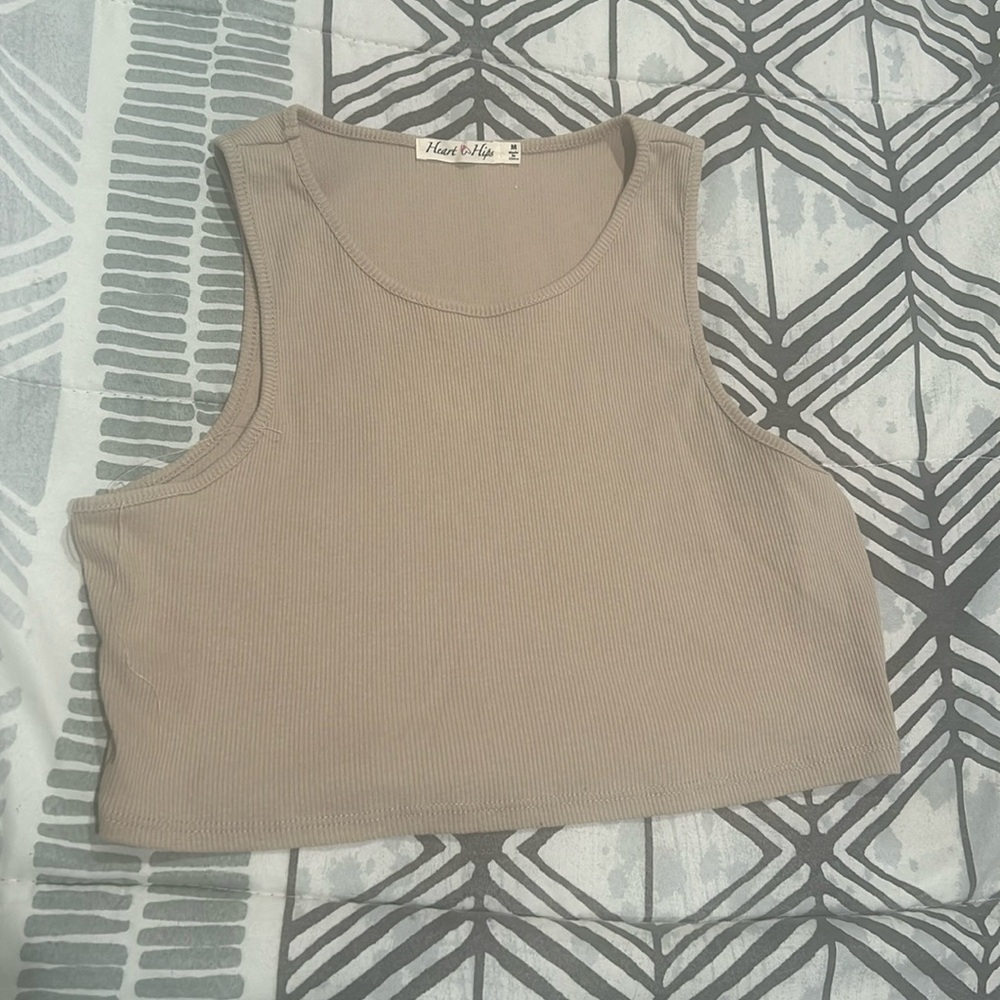 Beige cropped tank top